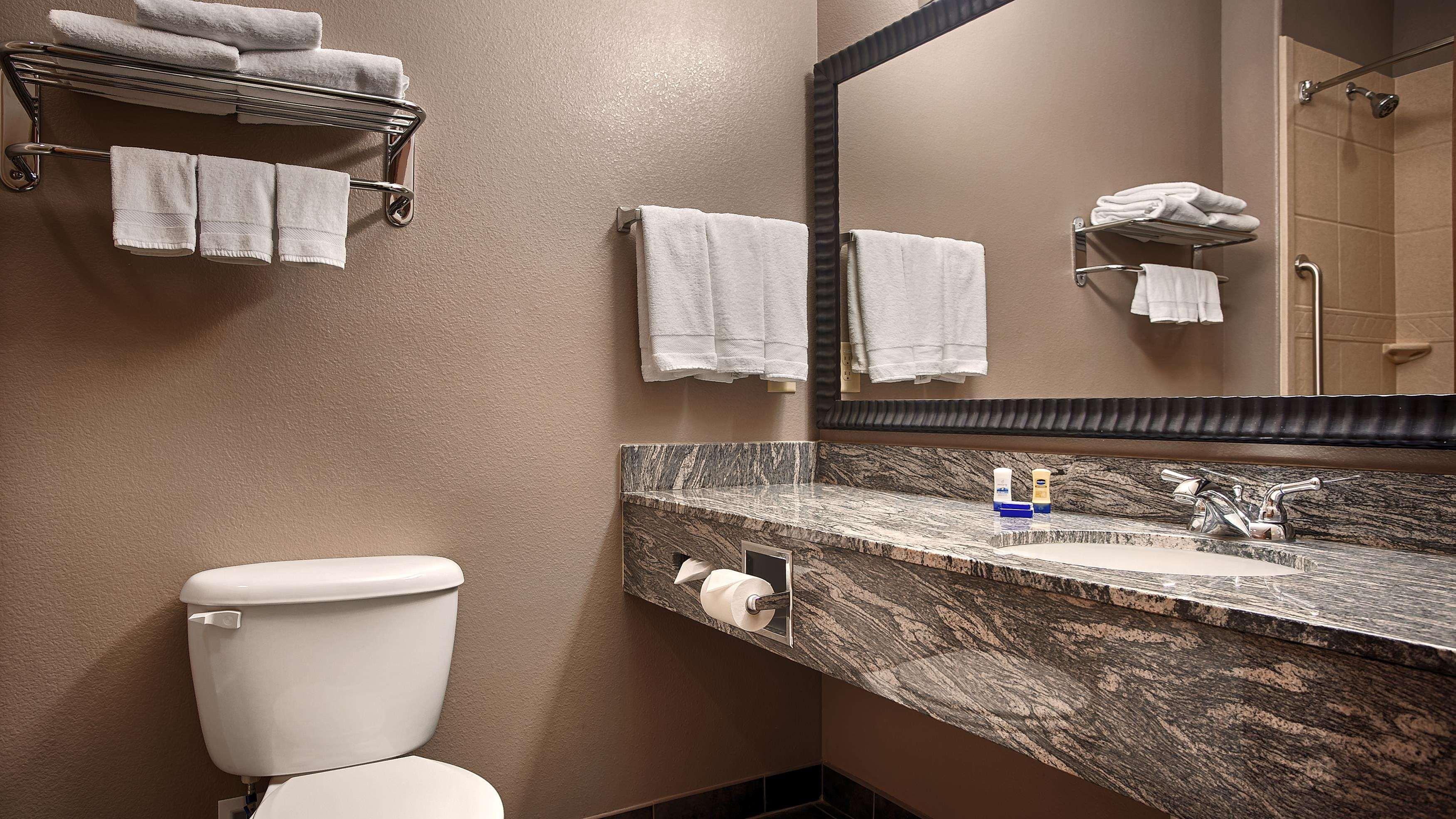 Best Western Giddings Inn & Suites Экстерьер фото