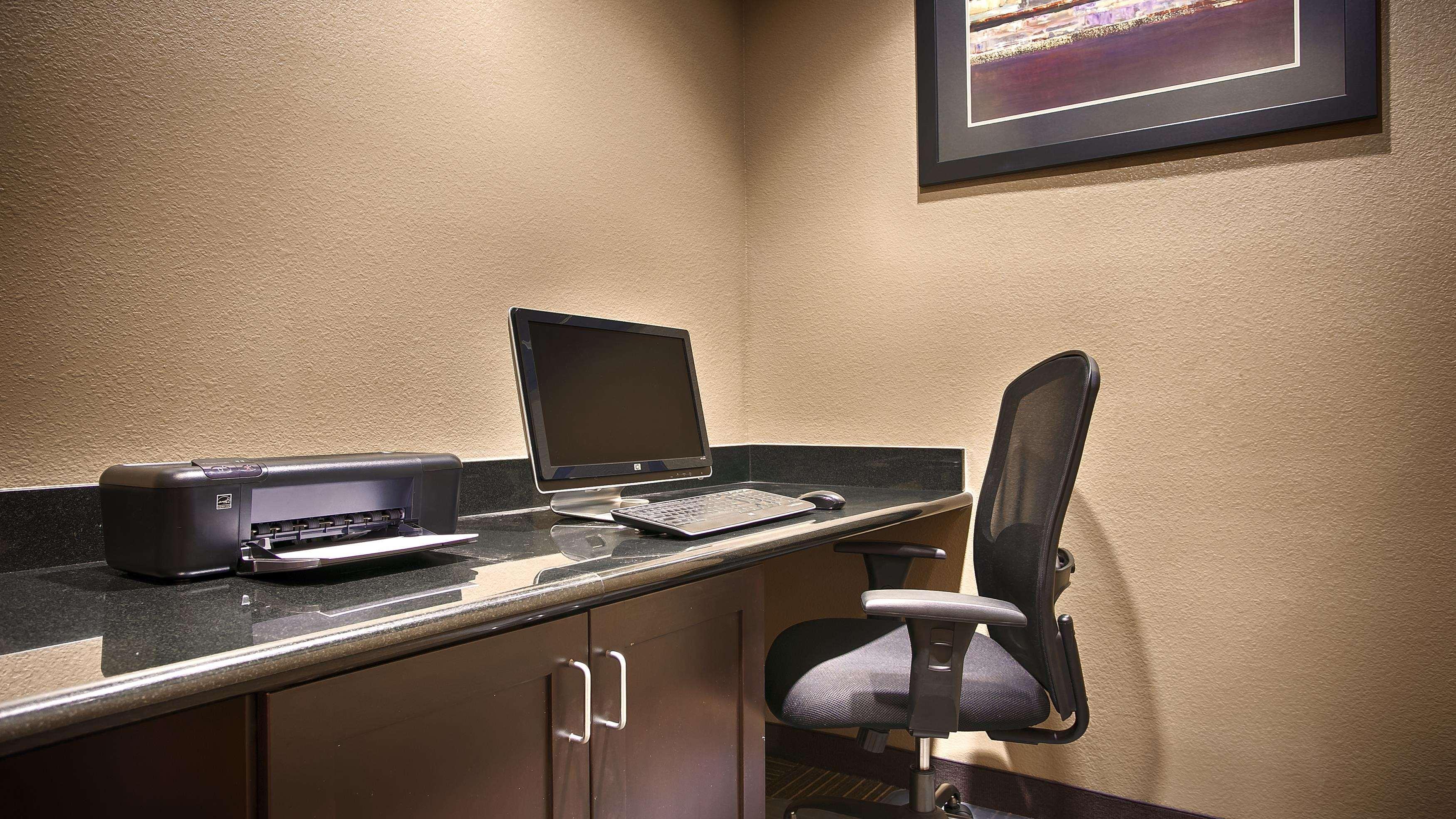 Best Western Giddings Inn & Suites Экстерьер фото